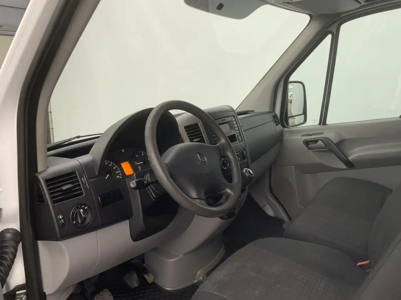 Mercedes-Benz Sprinter 313 2.2 CDI 366 L2H2 Airco 3 Zits Opstap extra Slo - Цельнометаллический фургон: фото 5 Mercedes-Benz Sprinter 313 2.2 CDI 366 L2H2 Airco 3 Zits Opstap extra Slo - Цельнометаллический фургон: фото 5