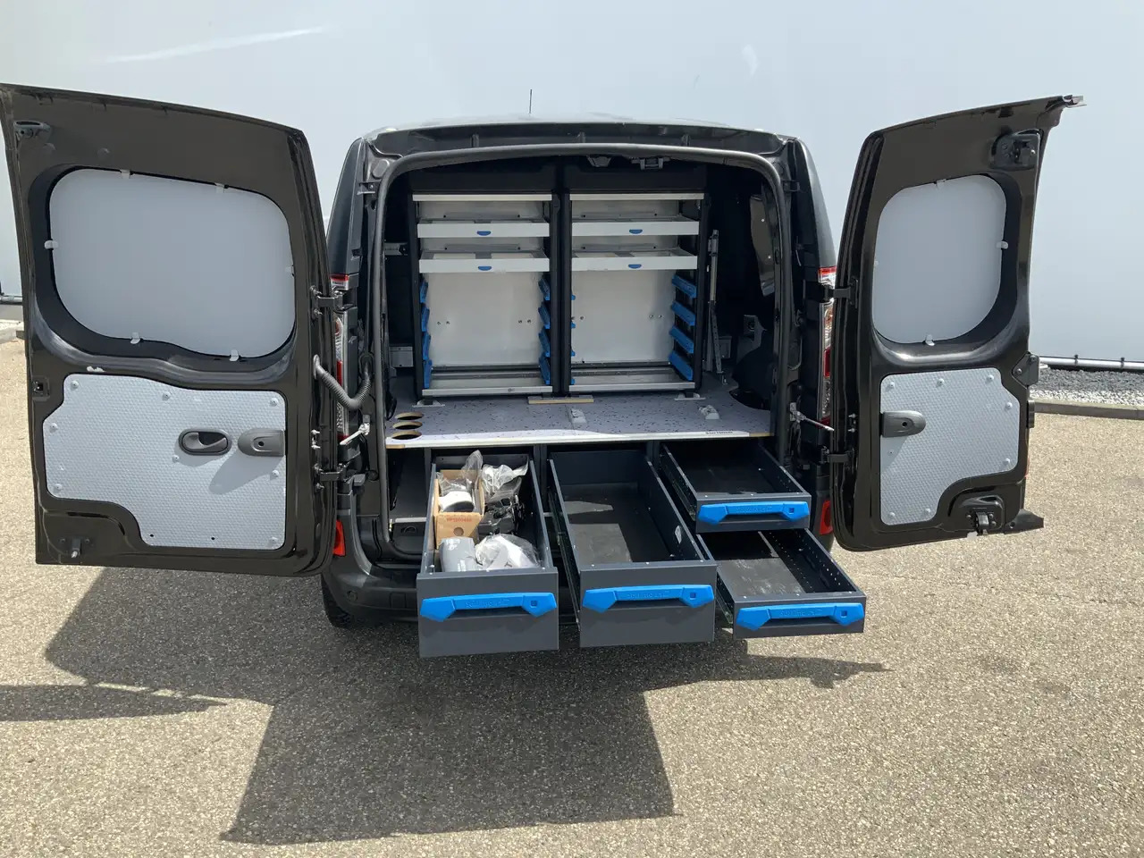 Renault Kangoo 1.5 dCi 90 Energy Comfort Plus .Sortimo Kasten Com - Легковой фургон: фото 3 Renault Kangoo 1.5 dCi 90 Energy Comfort Plus .Sortimo Kasten Com - Легковой фургон: фото 3