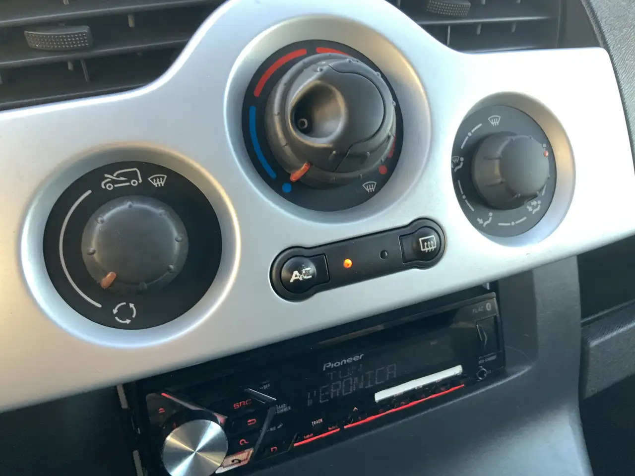 Легковой фургон Renault Kangoo Express 1.5 dCi 70 Express Comfort Airco Trekhaak: фото 6 Легковой фургон Renault Kangoo Express 1.5 dCi 70 Express Comfort Airco Trekhaak: фото 6