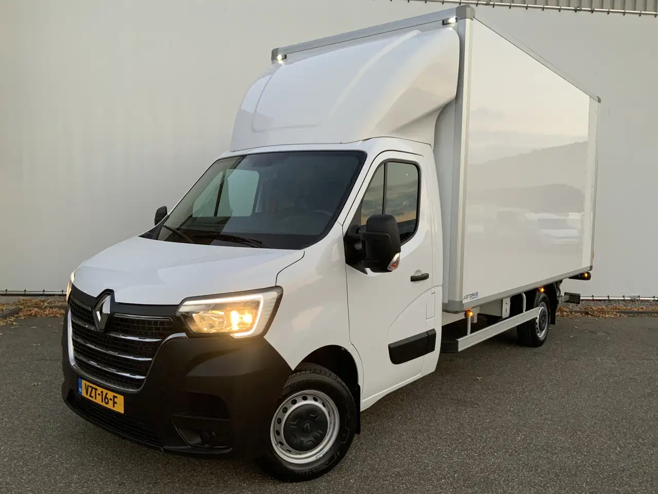 Renault Master T35 2.3 dCi 145 L3 Meubelbak&Klep Zijdeur Airco Cr - Фургон с закрытым кузовом: фото 1 Renault Master T35 2.3 dCi 145 L3 Meubelbak&Klep Zijdeur Airco Cr - Фургон с закрытым кузовом: фото 1