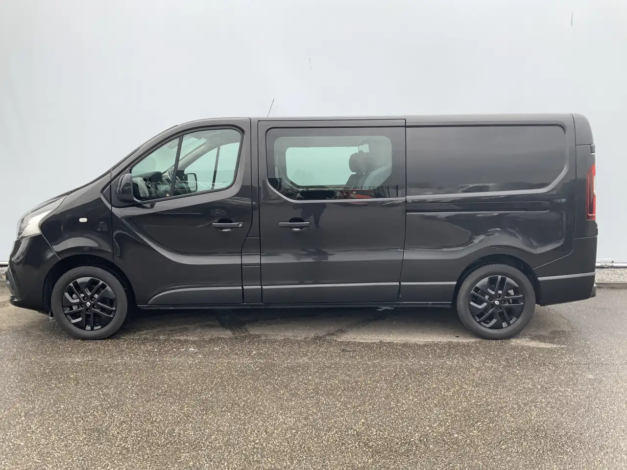 Renault Trafic 1.6 dCi T29 L2H1 Dub Cab 5 Zits Airco Cruise Navi - Грузопассажирский фургон: фото 3 Renault Trafic 1.6 dCi T29 L2H1 Dub Cab 5 Zits Airco Cruise Navi - Грузопассажирский фургон: фото 3