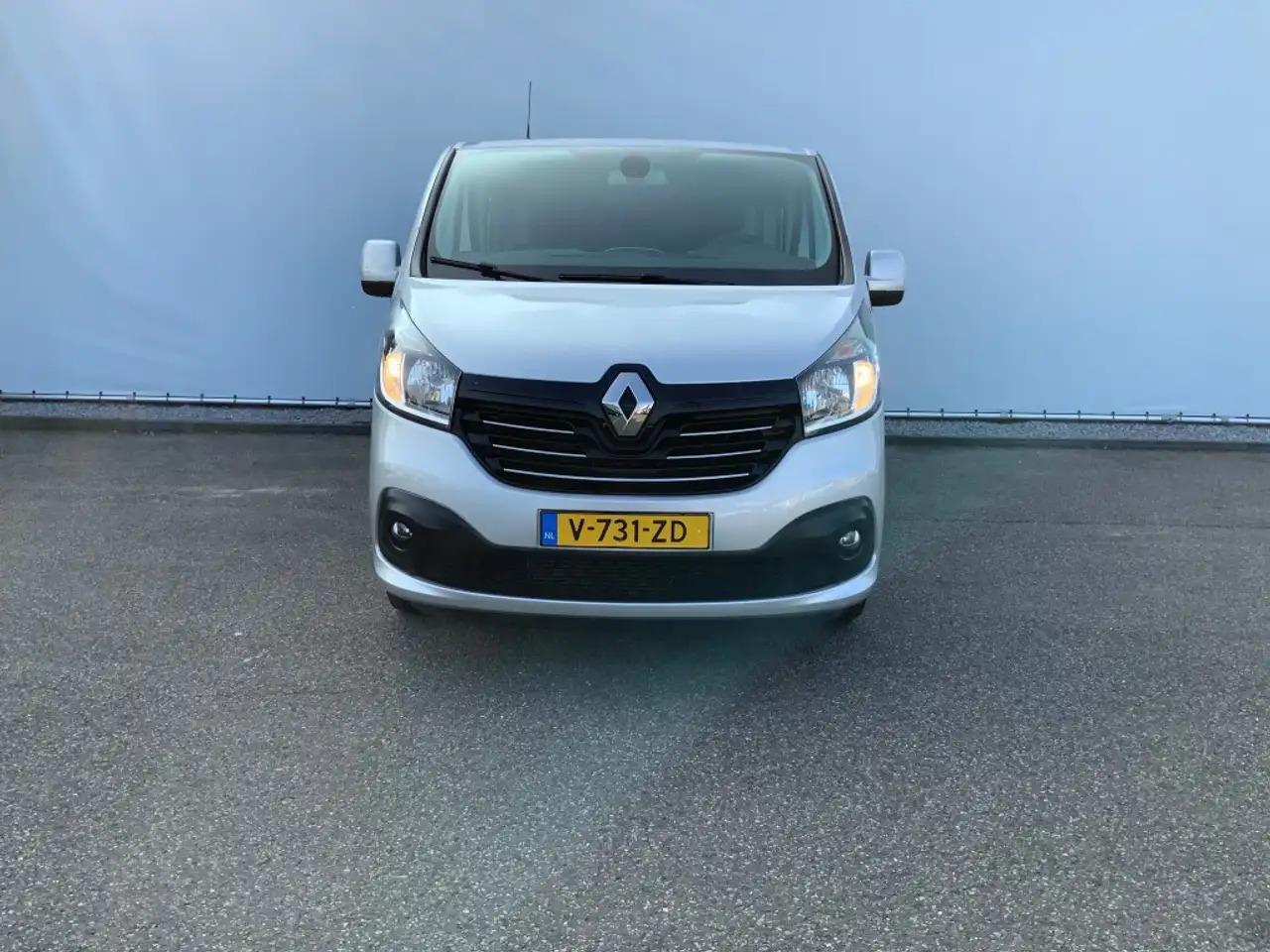 Renault Trafic 1.6 dCi T29 L2H1 Dub Cab Airco Camera Navi Trekhaa - Грузопассажирский фургон: фото 2 Renault Trafic 1.6 dCi T29 L2H1 Dub Cab Airco Camera Navi Trekhaa - Грузопассажирский фургон: фото 2