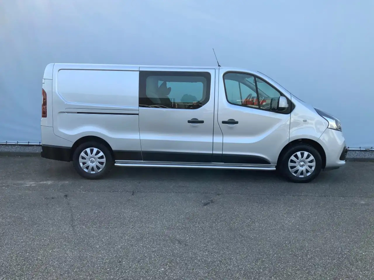 Renault Trafic 1.6 dCi T29 L2H1 Dub Cab Airco Camera Navi Trekhaa - Грузопассажирский фургон: фото 4 Renault Trafic 1.6 dCi T29 L2H1 Dub Cab Airco Camera Navi Trekhaa - Грузопассажирский фургон: фото 4