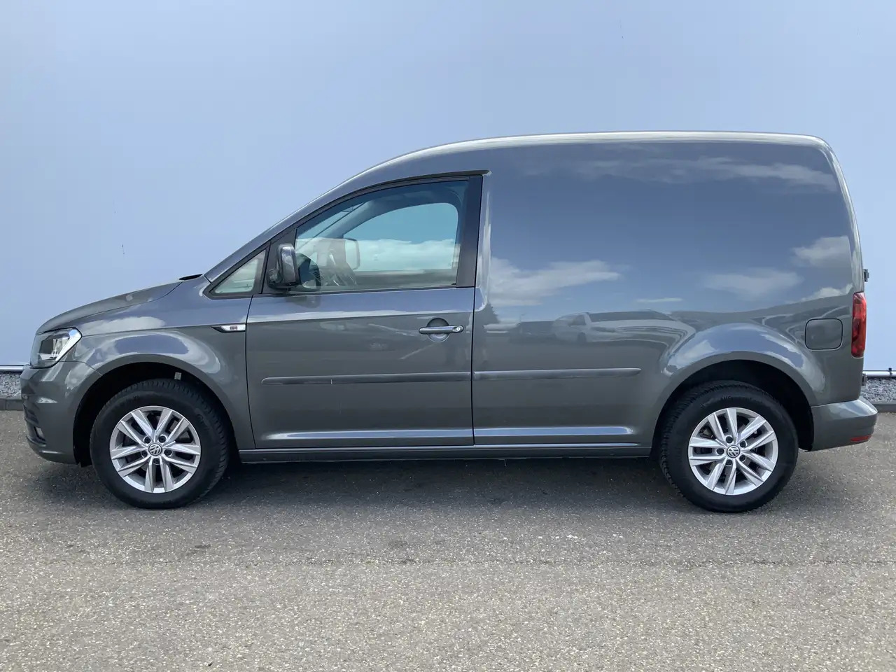 Volkswagen Caddy 2.0 TDI L1H1 BMT Highline Automaat Cruise Navi Alu - Легковой фургон: фото 3 Volkswagen Caddy 2.0 TDI L1H1 BMT Highline Automaat Cruise Navi Alu - Легковой фургон: фото 3