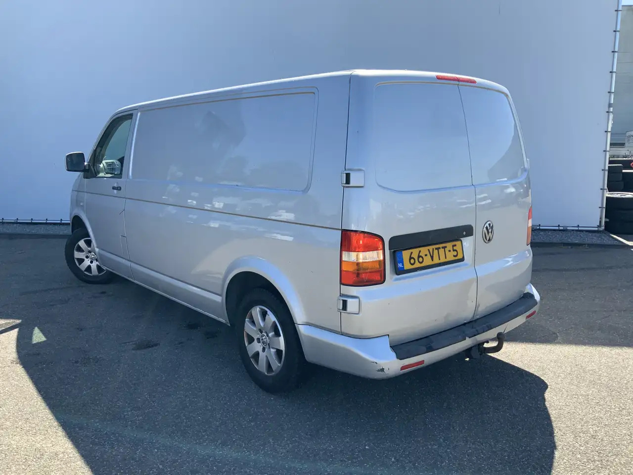 Volkswagen T5 Transporter 1.9 TDI 340 MHD (Versnellingsbak Defekt !!)Airco 3 - Цельнометаллический фургон: фото 5 Volkswagen T5 Transporter 1.9 TDI 340 MHD (Versnellingsbak Defekt !!)Airco 3 - Цельнометаллический фургон: фото 5