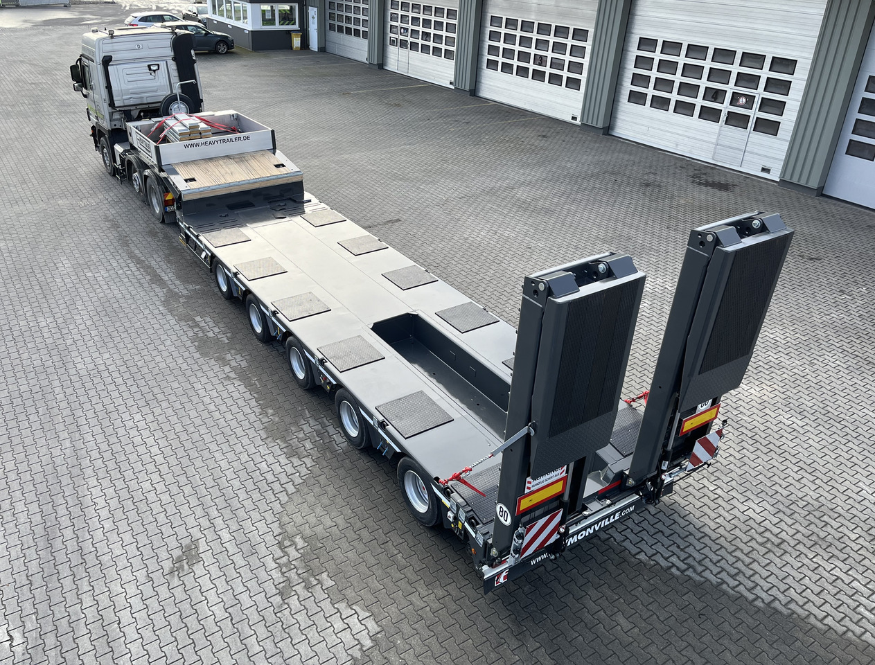 Faymonville 5-Achs-Tele-Semi mit Halbachsen "Twinaxle" und hydr. Rampen Auflieger - Низкорамный полуприцеп: фото 2 Faymonville 5-Achs-Tele-Semi mit Halbachsen "Twinaxle" und hydr. Rampen Auflieger - Низкорамный полуприцеп: фото 2