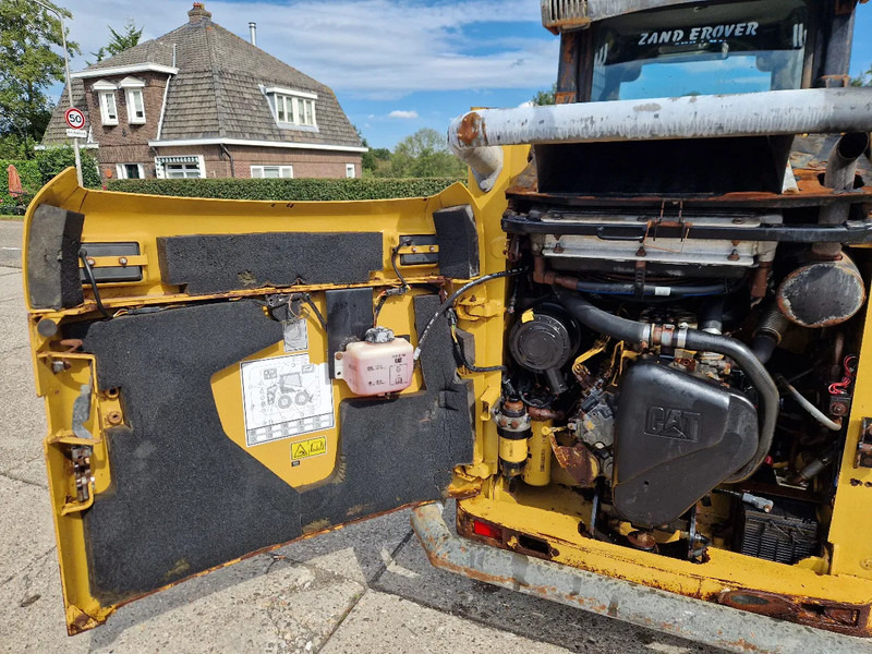 Caterpillar 216B3 schranklader met 1191 uur - Мини-погрузчик с бортовым поворотом: фото 5 Caterpillar 216B3 schranklader met 1191 uur - Мини-погрузчик с бортовым поворотом: фото 5