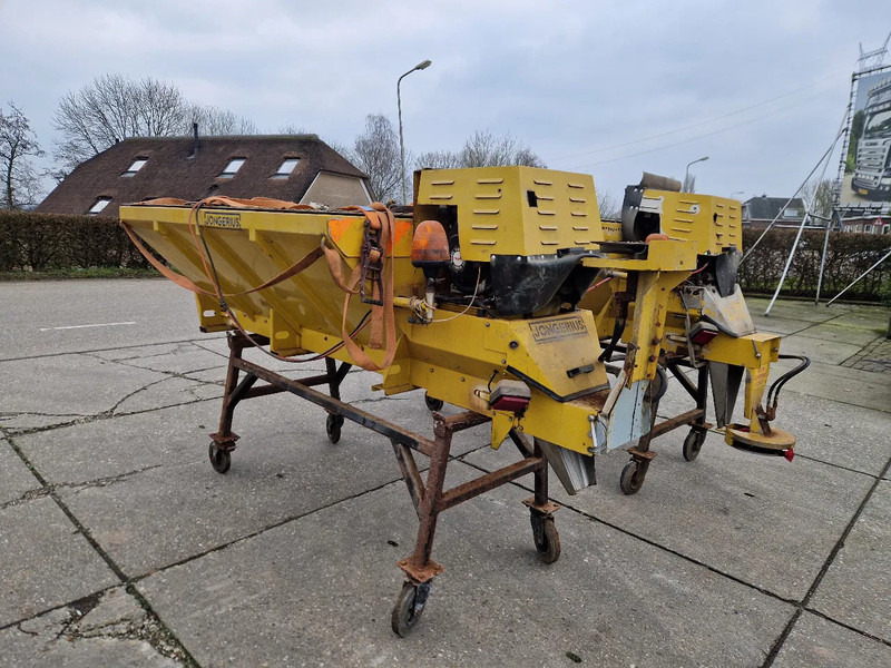 Jongerius droog zoutstrooiers zo uit het werk - Разбрасыватель песка/ Соли: фото 1 Jongerius droog zoutstrooiers zo uit het werk - Разбрасыватель песка/ Соли: фото 1