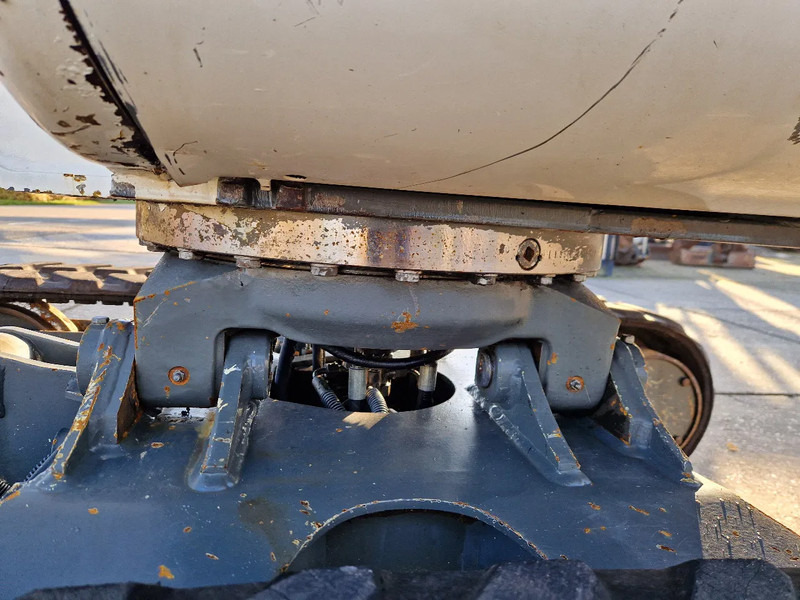 WACKER NEUSON 2404RD kan op een (berg)helling draaien - Мини-экскаватор: фото 4 WACKER NEUSON 2404RD kan op een (berg)helling draaien - Мини-экскаватор: фото 4