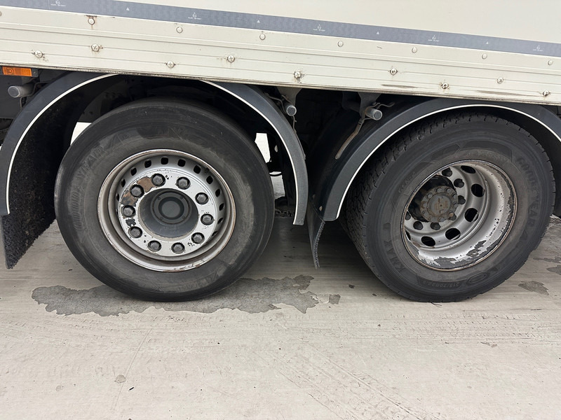 Грузовик с закрытым кузовом DAF CF 330 - 6x2: фото 12