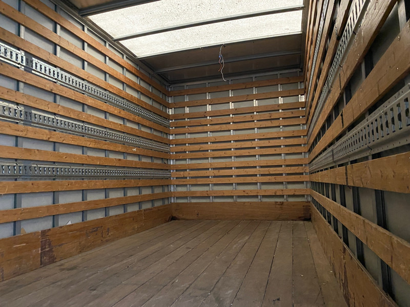 Грузовик с закрытым кузовом DAF LF45.180: фото 6 Грузовик с закрытым кузовом DAF LF45.180: фото 6