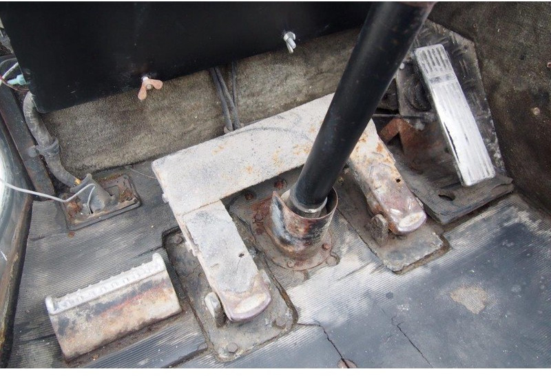 Терминальный тягач DAF RORO Terminal tractor TT13050H: фото 15 Терминальный тягач DAF RORO Terminal tractor TT13050H: фото 15