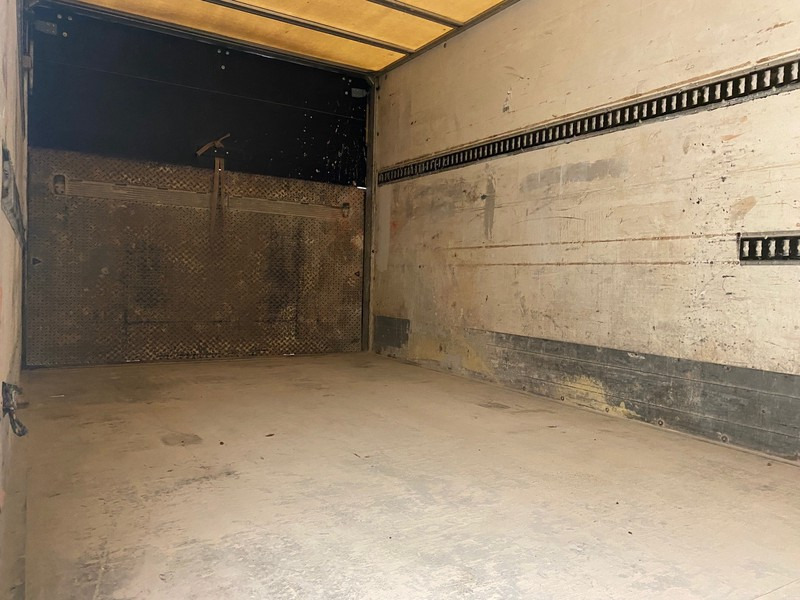 Iveco 120E17 - Грузовик с закрытым кузовом: фото 5 Iveco 120E17 - Грузовик с закрытым кузовом: фото 5