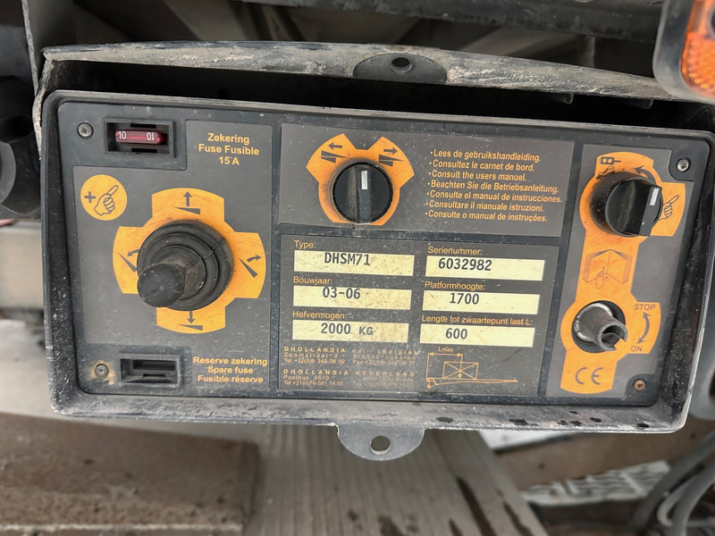 Тентованный грузовик Iveco Stralis 270 - 6x2: фото 6