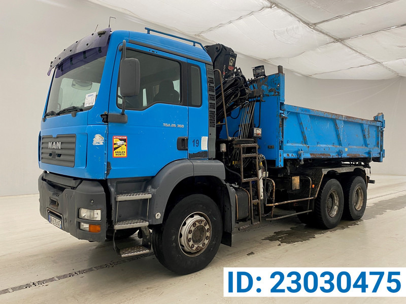MAN TGA 26.360 - 6x4 - Самосвал, Автоманипулятор: фото 1 MAN TGA 26.360 - 6x4 - Самосвал, Автоманипулятор: фото 1