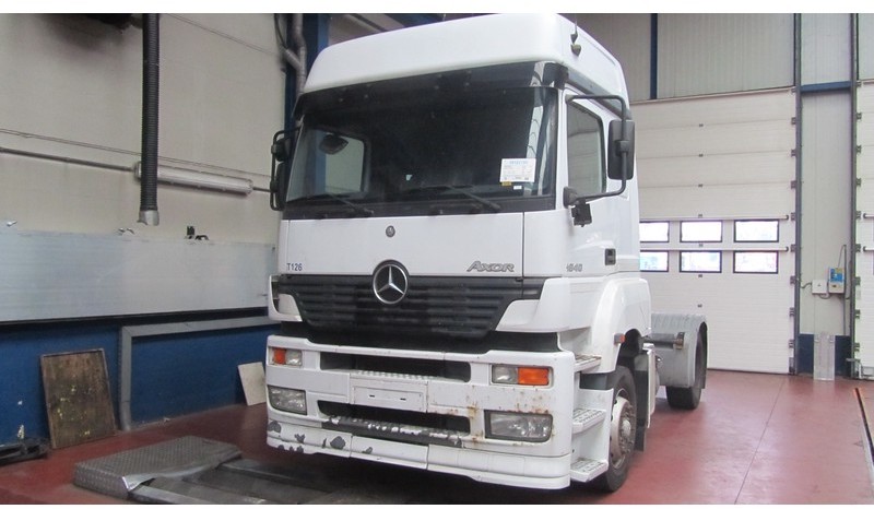 Mercedes-Benz AXOR Cabine Axor - Кабина и интерьер: фото 1 Mercedes-Benz AXOR Cabine Axor - Кабина и интерьер: фото 1