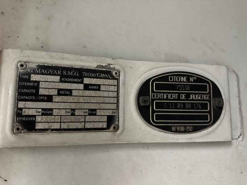 Грузовик-цистерна Для транспортировки топлива Renault Premium 280 DXi: фото 11 Грузовик-цистерна Для транспортировки топлива Renault Premium 280 DXi: фото 11