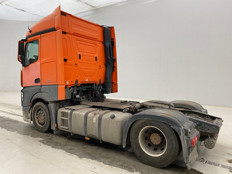 Тягач Mercedes-Benz Actros 1945: фото 6 Тягач Mercedes-Benz Actros 1945: фото 6