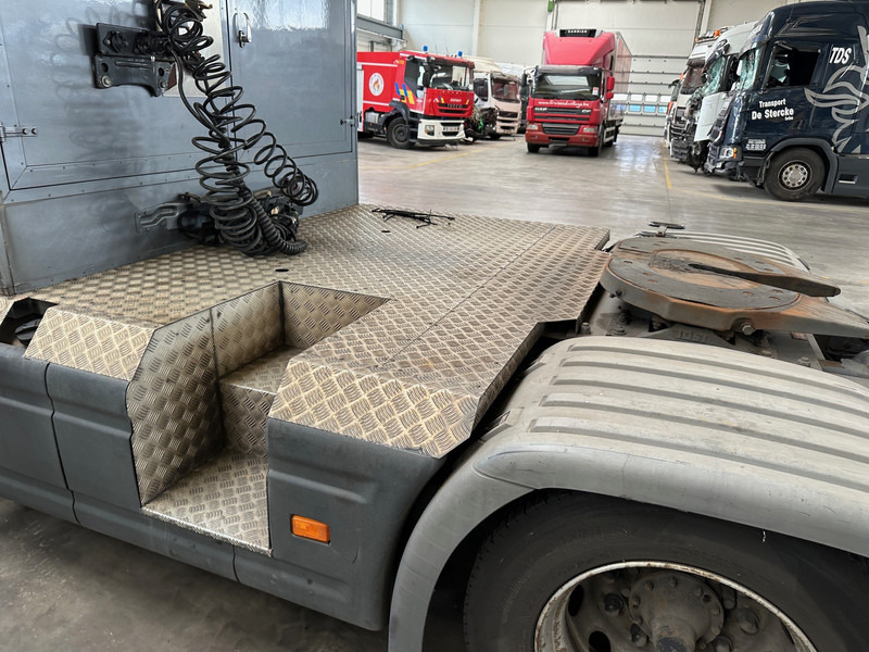 Scania P94D.300 - Тягач: фото 5 Scania P94D.300 - Тягач: фото 5