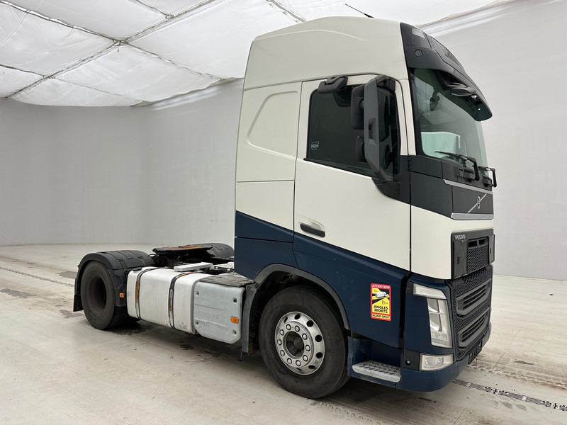 Volvo FH 420 Globetrotter - ADR - Тягач: фото 3 Volvo FH 420 Globetrotter - ADR - Тягач: фото 3