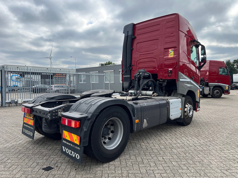 Volvo FH 420 Globetrotter - ADR - Тягач: фото 4 Volvo FH 420 Globetrotter - ADR - Тягач: фото 4