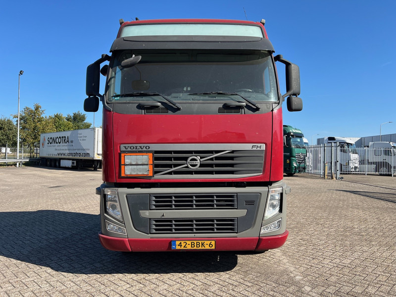 Volvo FH13.420 Globetrotter - ADR - Тягач: фото 2 Volvo FH13.420 Globetrotter - ADR - Тягач: фото 2