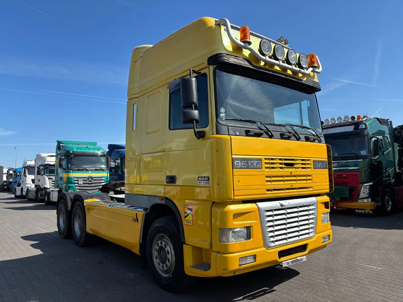 DAF XF 95.530 6X4 Super Spacecab Steelsuspension Manual geabox Euro 3 - Тягач: фото 2 DAF XF 95.530 6X4 Super Spacecab Steelsuspension Manual geabox Euro 3 - Тягач: фото 2