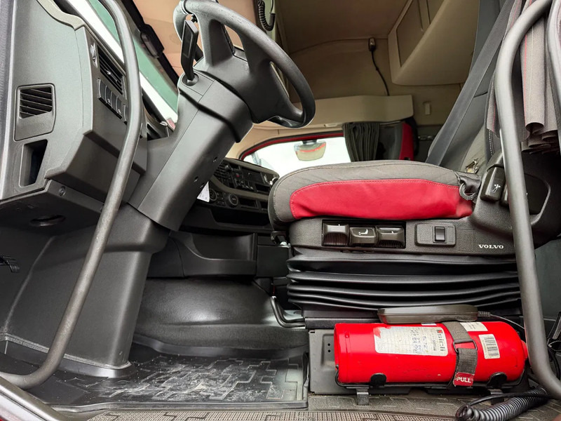 Volvo FH 500 Globetrotter Euro 6 - Тягач: фото 5 Volvo FH 500 Globetrotter Euro 6 - Тягач: фото 5