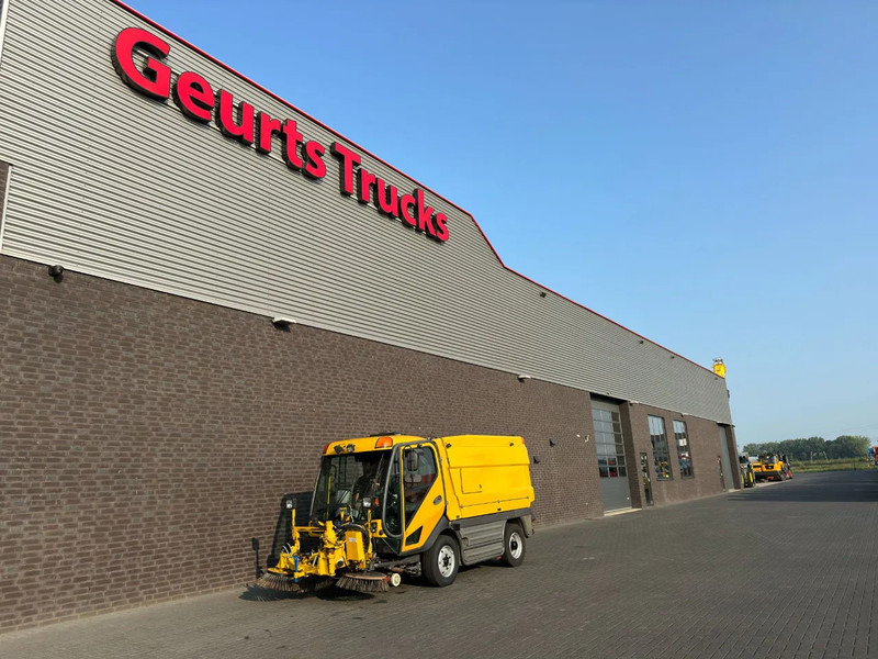 Johnston CX400 SWEEPING TRUCK/ KEHRMASCHINE/VEEGWAGEN/FAHRBAHNREINIGER - Промышленная подметальная машина: фото 2 Johnston CX400 SWEEPING TRUCK/ KEHRMASCHINE/VEEGWAGEN/FAHRBAHNREINIGER - Промышленная подметальная машина: фото 2