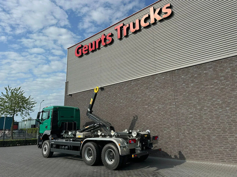 MAN TGS 33.480 6X6 HYVA LIFT 26-55-S HAAKARM / ABROLLKIPPER/ HOOKLIFT (NIEUWE/ NEU/ NEW) - Крюковой мультилифт: фото 3 MAN TGS 33.480 6X6 HYVA LIFT 26-55-S HAAKARM / ABROLLKIPPER/ HOOKLIFT (NIEUWE/ NEU/ NEW) - Крюковой мультилифт: фото 3