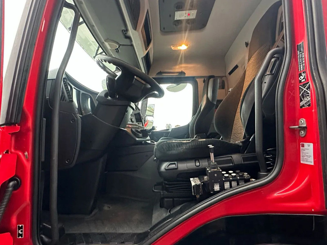Mercedes-Benz Arocs 8X4 VDL S-30-6600 HAAKARMSYSTEEM/ABROLLKIP в лизинг Mercedes-Benz Arocs 8X4 VDL S-30-6600 HAAKARMSYSTEEM/ABROLLKIP: фото 9
