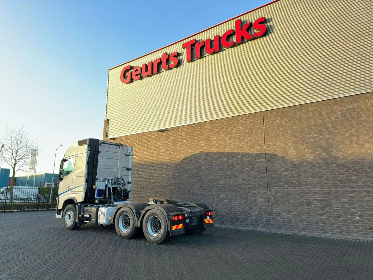 Volvo FH 460 6X4 TREKKER/TRACTOR/SZM EURO 6 HYDRAULIC - Тягач: фото 3 Volvo FH 460 6X4 TREKKER/TRACTOR/SZM EURO 6 HYDRAULIC - Тягач: фото 3