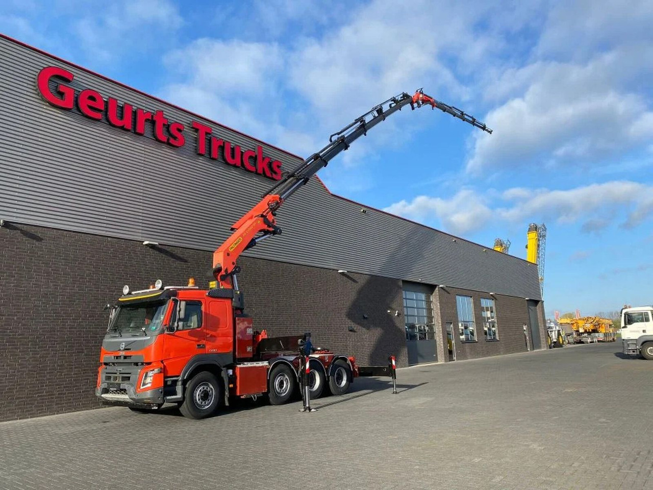 Volvo FMX 500 8X6 + PALFINGER PK 65002-SH F + JIB PJ 1 - Тягач: фото 2 Volvo FMX 500 8X6 + PALFINGER PK 65002-SH F + JIB PJ 1 - Тягач: фото 2