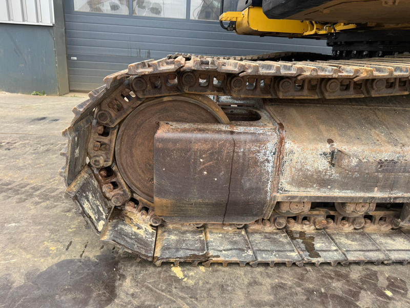 Гусеничный экскаватор Caterpillar 320E LRR: фото 14