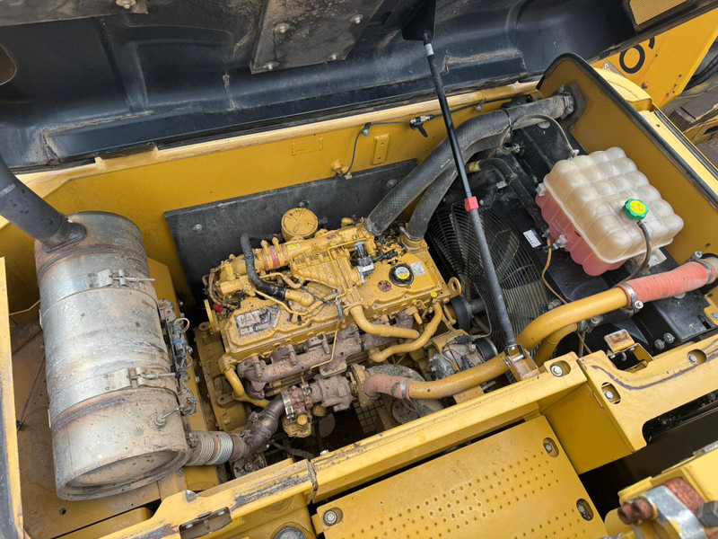 Гусеничный экскаватор Caterpillar 320E LRR: фото 10