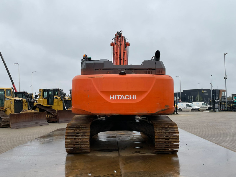 Hitachi ZX300LC-6 - Гусеничный экскаватор: фото 4 Hitachi ZX300LC-6 - Гусеничный экскаватор: фото 4