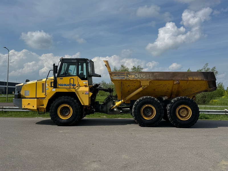 Komatsu HM300-2 - Сочленённый самосвал: фото 1 Komatsu HM300-2 - Сочленённый самосвал: фото 1