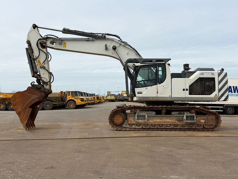 Liebherr R945 LCV (R944 / R946 / R950) - Гусеничный экскаватор: фото 1 Liebherr R945 LCV (R944 / R946 / R950) - Гусеничный экскаватор: фото 1