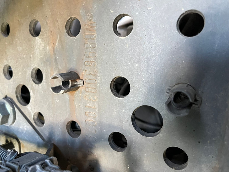 MERCEDESBENZ Antos 1836 4x2 Closed Box, double floor в лизинг MERCEDESBENZ Antos 1836 4x2 Closed Box, double floor: фото 18