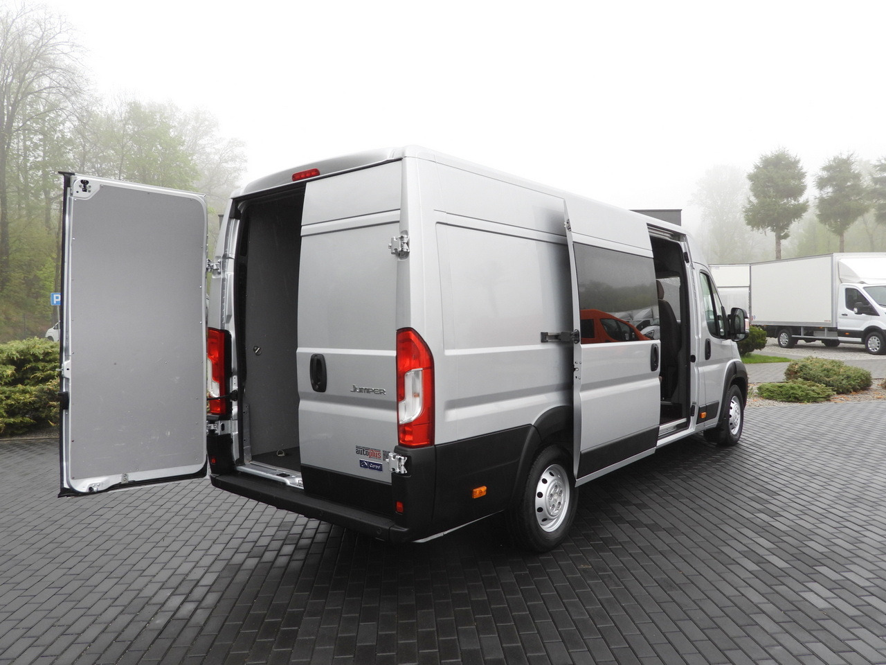 CITROEN JUMPER  BOX DELIVERY VAN 7 SEATS CRUISE CONTROL LED LIGHTS AIR CONDITIONING  165HP - Цельнометаллический фургон: фото 3 CITROEN JUMPER  BOX DELIVERY VAN 7 SEATS CRUISE CONTROL LED LIGHTS AIR CONDITIONING  165HP - Цельнометаллический фургон: фото 3