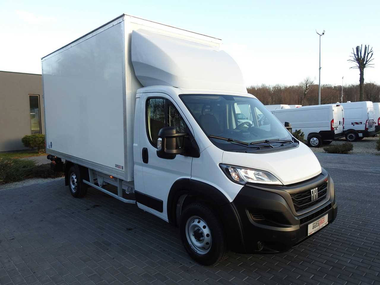 FIAT DUCATO BOX LIFT 8 PALLETS CRUISE CONTROL AIR CONDITIONING 180HP - Фургон с закрытым кузовом: фото 4 FIAT DUCATO BOX LIFT 8 PALLETS CRUISE CONTROL AIR CONDITIONING 180HP - Фургон с закрытым кузовом: фото 4
