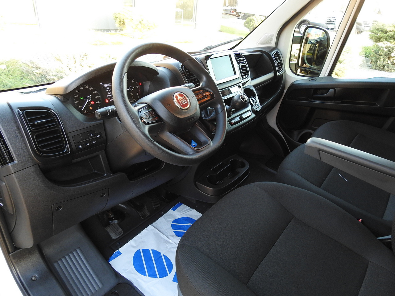 FIAT DUCATO  BOX LIFT 8 PALLETS CRUISE CONTROL AIR CONDITIONING  180HP - Фургон-рефрижератор: фото 2 FIAT DUCATO  BOX LIFT 8 PALLETS CRUISE CONTROL AIR CONDITIONING  180HP - Фургон-рефрижератор: фото 2