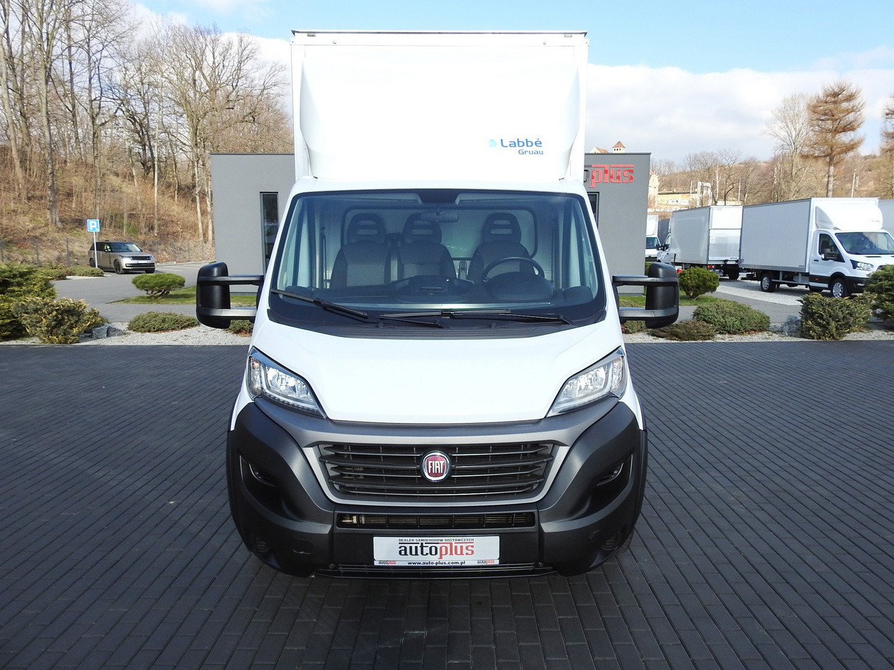 FIAT DUCATO BOX LIFT 8 PALLETS CRUISE CONTROL NAVIGATION LED LIGHTS AIR CONDITIONING 130HP - Фургон с закрытым кузовом: фото 5 FIAT DUCATO BOX LIFT 8 PALLETS CRUISE CONTROL NAVIGATION LED LIGHTS AIR CONDITIONING 130HP - Фургон с закрытым кузовом: фото 5