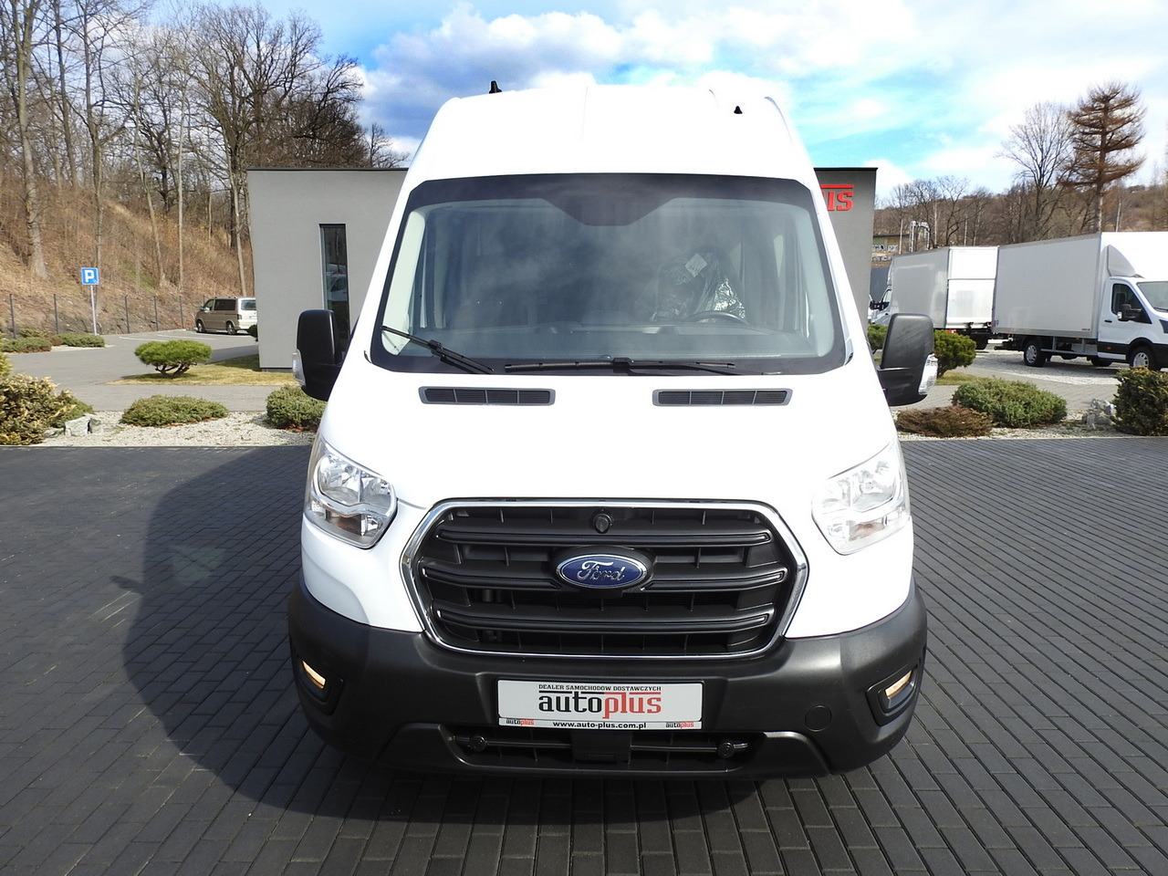 FORD TRANSIT BOX DELIVERY VAN 6 SEATS CRUISE CONTROL LED LIGHTS AIR CONDITIONING 180HP - Цельнометаллический фургон: фото 5 FORD TRANSIT BOX DELIVERY VAN 6 SEATS CRUISE CONTROL LED LIGHTS AIR CONDITIONING 180HP - Цельнометаллический фургон: фото 5