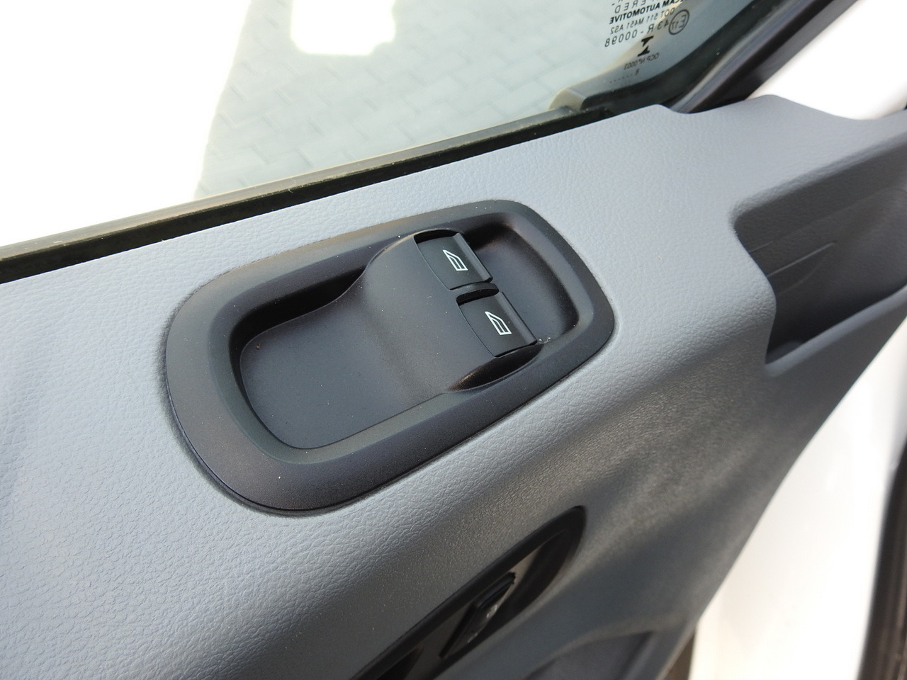 Фургон с закрытым кузовом FORD TRANSIT  BOX LIFT 8 PALLETS CRUISE CONTROL LED LIGHTS TWIN WHEELS AIR CONDITIONING  170HP: фото 28