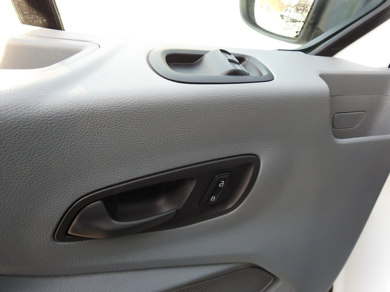 Фургон с закрытым кузовом FORD TRANSIT  BOX LIFT 8 PALLETS CRUISE CONTROL LED LIGHTS TWIN WHEELS AIR CONDITIONING  170HP: фото 27