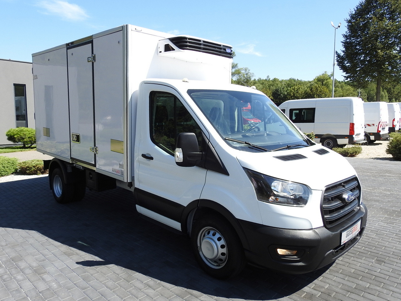 FORD TRANSIT REGRIGERATOR BOX 0*C POWER SUPPLY 230V CRUISE CONTROL AIR CONDITIONING TWIN WHEELS 170HP - Фургон-рефрижератор: фото 4 FORD TRANSIT REGRIGERATOR BOX 0*C POWER SUPPLY 230V CRUISE CONTROL AIR CONDITIONING TWIN WHEELS 170HP - Фургон-рефрижератор: фото 4