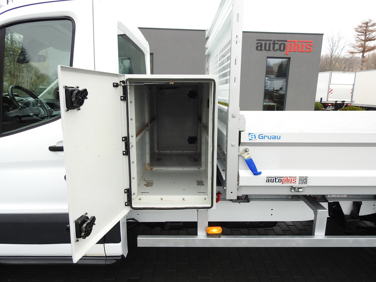 Малотоннажный самосвал FORD TRANSIT TIPPER CRUISE CONTROL AIR CONDITIONING TWIN WHEELS  170HP: фото 24