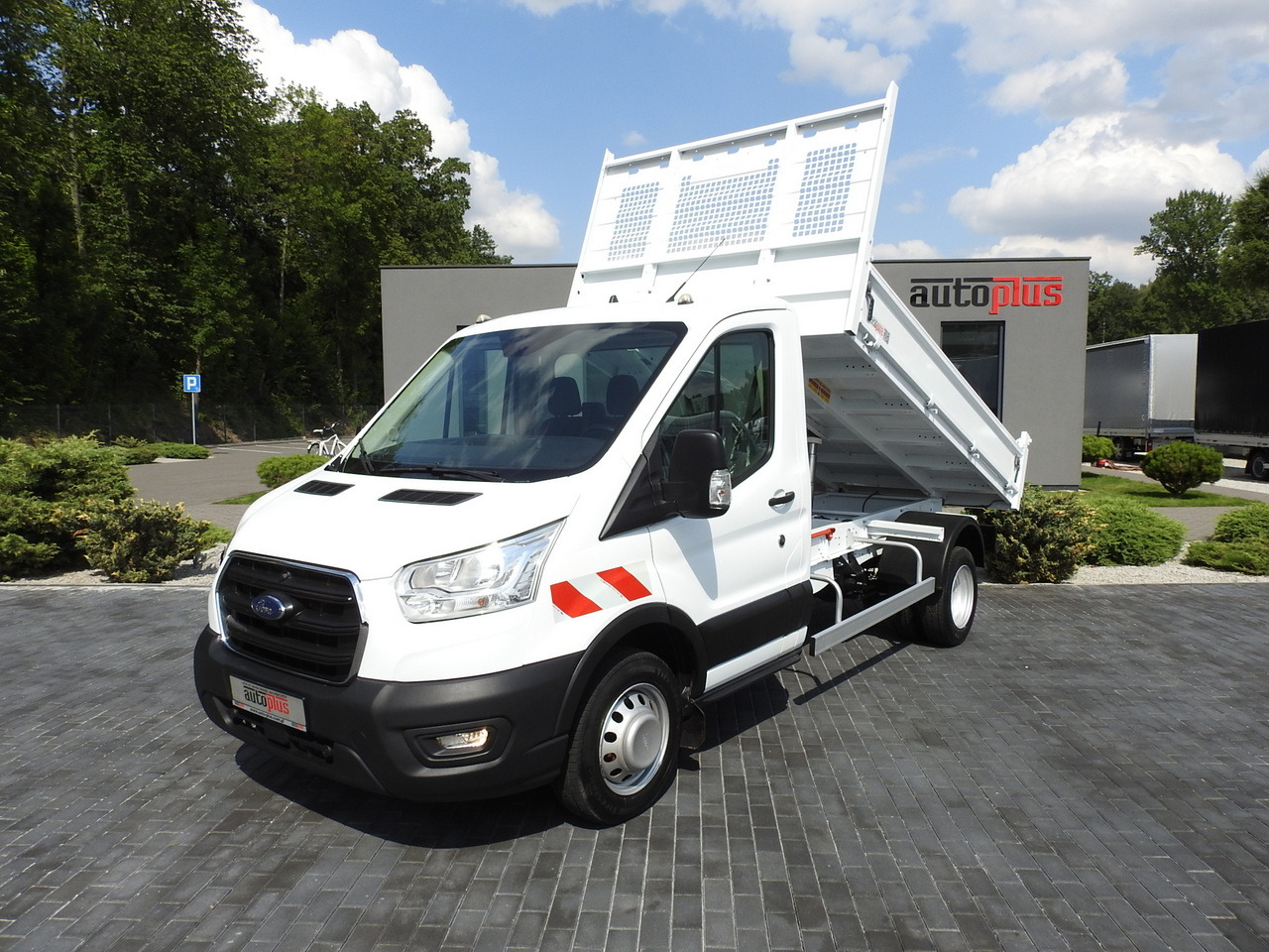 Малотоннажный самосвал FORD TRANSIT TIPPER CRUISE CONTROL AIR CONDITIONING TWIN WHEELS  170HP: фото 17