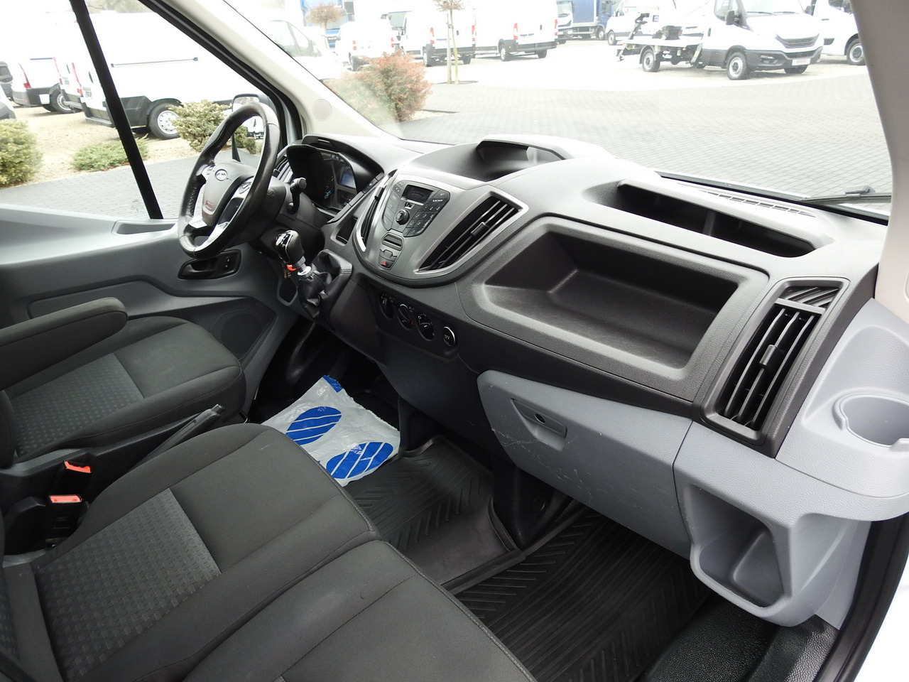 Малотоннажный самосвал FORD TRANSIT TIPPER CRUISE CONTROL AIR CONDITIONING TWIN WHEELS  170HP: фото 38